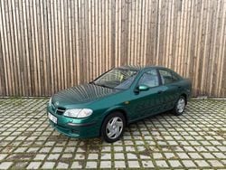 Mörkgrön Begagnad 2001 Nissan Almera Sedan | 18 500 kr (Marknadspris)