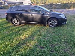 Svart Begagnad 2010 Toyota Avensis Premium Kombi | 63 000 kr (Marknadspris)