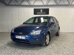 Blå Begagnad 2007 Ford Focus Trend Halvkombi | 29 900 kr (Marknadspris)