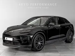 Svart Begagnad 2024 Porsche Macan SUV | 999 900 kr (Marknadspris)