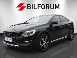 Svart Begagnad 2018 Volvo S60 CC Standard Sedan | 204 800 kr (Marknadspris)