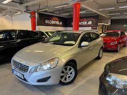 Grå Begagnad 2012 Volvo V60 Momentum Kombi | 99 900 kr (Bra pris)
