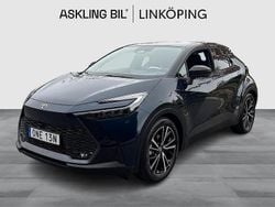 Blå Begagnad 2025 Toyota C-HR Executive SUV | 399 000 kr (Marknadspris)