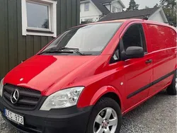 Röd Begagnad 2011 Mercedes Vito Minibuss | 47 500 kr (Marknadspris)