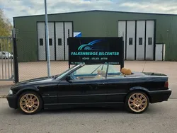 Svart Begagnad 1996 BMW 320 Cabriolet Cab | 75 000 kr