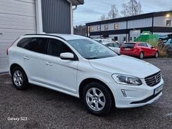 Vit Begagnad 2017 Volvo XC60 Momentum SUV | 179 000 kr (Bra pris)