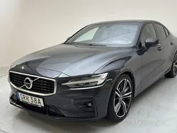 Grå Begagnad 2020 Volvo S60 R-Design Sedan | 259 800 kr