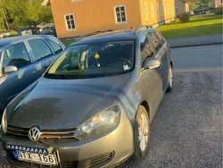 Grå Begagnad 2012 VW Golf VII Kombi | 56 000 kr (Bra pris)