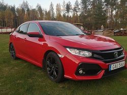 Röd Begagnad 2018 Honda Civic Halvkombi | 146 000 kr (Lite dyr)