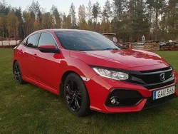 Röd Begagnad 2018 Honda Civic Halvkombi | 146 000 kr (Lite dyr)