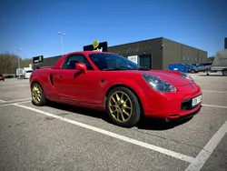 Röd Begagnad 2000 Toyota MR2 Cab | 129 000 kr