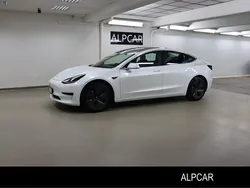 Vit Begagnad 2020 Tesla Model 3 Standard Range Plus Sedan | 289 900 kr (Lite dyr)