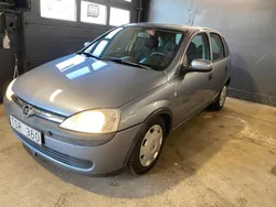 Grå Begagnad 2003 Opel Corsa Halvkombi | 27 900 kr (Lite dyr)
