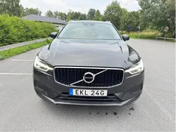 Grå Begagnad 2020 Volvo XC60 Momentum SUV | 335 000 kr (Superpris)