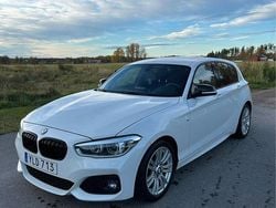 Vit Begagnad 2017 BMW 118 M Sport Halvkombi | 129 000 kr (Marknadspris)