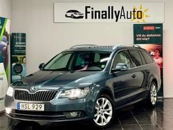 Grå Begagnad 2015 Skoda Superb Ambition Kombi | 124 900 kr (Marknadspris)