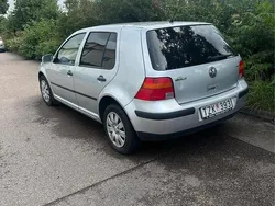 Silver Begagnad 2003 VW Golf IV Trendline Halvkombi | 18 000 kr (Marknadspris)