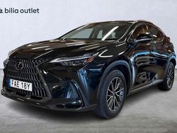 Svart Begagnad 2023 Lexus NX450h+ Executive Line SUV | 559 900 kr (Marknadspris)