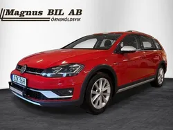 Röd Begagnad 2020 VW Golf Alltrack Kombi | 219 900 kr (Marknadspris)