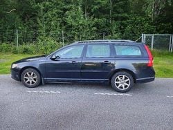Svart Begagnad 2009 Volvo V70 Momentum Kombi | 30 000 kr (Superpris)