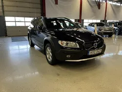 Blå Begagnad 2016 Volvo XC70 Momentum SUV | 175 000 kr (Marknadspris)