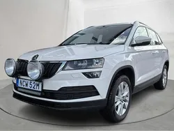 Vit Begagnad 2020 Skoda Karoq SUV | 189 000 kr