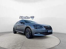 Ljusbrun Begagnad 2017 Skoda Superb Business Line Kombi | 279 900 kr (Dyr)