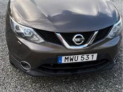 Brun Begagnad 2015 Nissan Qashqai SUV | 95 900 kr (Bra pris)