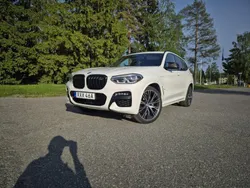 Vit Begagnad 2020 BMW X3 M Sport SUV | 385 000 kr (Marknadspris)