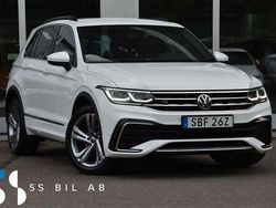 Vit Begagnad 2021 VW Tiguan R-line SUV | 314 900 kr (Marknadspris)