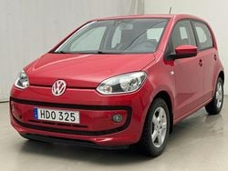 Röd Begagnad 2016 VW up! high up! Halvkombi | 98 000 kr (Marknadspris)