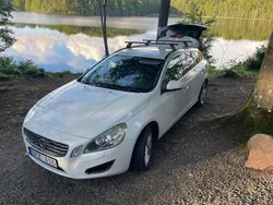 Vit Begagnad 2013 Volvo V60 Kombi | 69 000 kr (Marknadspris)