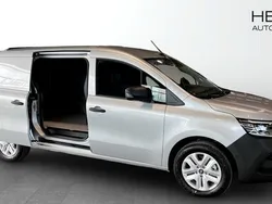 Grå (silver) Ny 2025 Renault Kangoo Minibuss | 312 375 kr (Marknadspris)