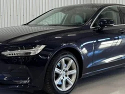 Svart Begagnad 2018 Volvo S90 Momentum Sedan | 199 999 kr (Marknadspris)
