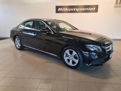 Svart Begagnad 2016 Mercedes E220 Sedan | 269 900 kr (Marknadspris)