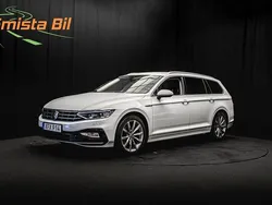 Vit Begagnad 2022 VW Passat R-line Kombi | 298 900 kr