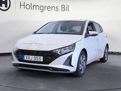 Grå Ny 2024 Hyundai i20 Essential Halvkombi | 264 900 kr (Marknadspris)