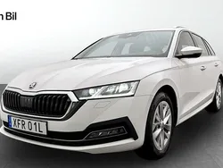 Vit Begagnad 2023 Skoda Octavia Style Kombi | 291 900 kr (Lite dyr)