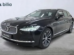 Svart Begagnad 2022 Volvo V90 Inscription Kombi | 399 000 kr (Marknadspris)