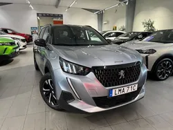Grå Begagnad 2023 Peugeot 2008 GTi SUV | 239 900 kr (Marknadspris)