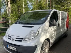 Vit Begagnad 2014 Nissan Primastar Minibuss | 70 000 kr (Superpris)