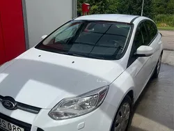 Vit Begagnad 2014 Ford Focus Trend Halvkombi | 85 000 kr