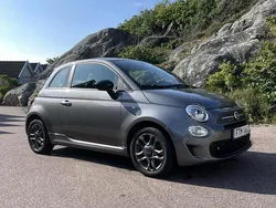 Grå Begagnad 2022 Fiat 500 Halvkombi | 124 500 kr (Marknadspris)