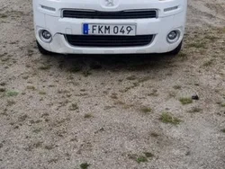 Vit Begagnad 2014 Peugeot Partner Minibuss | 38 000 kr (Marknadspris)