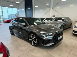 Grå Begagnad 2021 Audi S3 Halvkombi | 385 000 kr (Marknadspris)