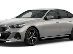 Ny 2025 BMW 530e Comfort Edition Sedan | 767 800 kr