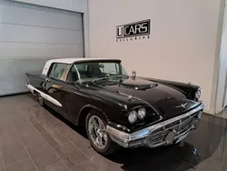 Svart Begagnad 1960 Ford Thunderbird | 169 900 kr