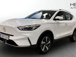 Vit (white) Begagnad 2023 MG ZS Comfort Sedan | 309 900 kr (Lite dyr)