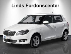Vit Begagnad 2015 Skoda Fabia Ambiente Halvkombi | 65 000 kr (Marknadspris)