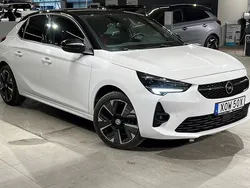 White jade Begagnad 2021 Opel Corsa-e Design Edition Halvkombi | 174 900 kr (Marknadspris)
